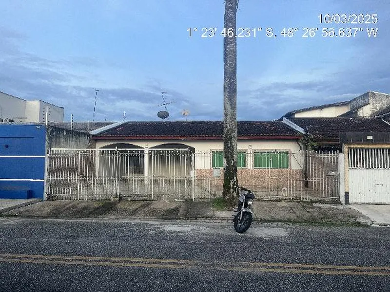 Casa em Leilão Extrajudicial