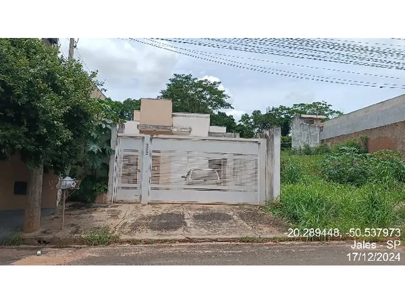 Casa em Leilão Extrajudicial