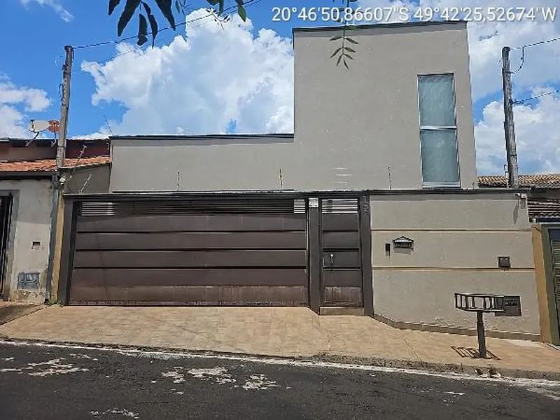 Casa em Leilão Extrajudicial