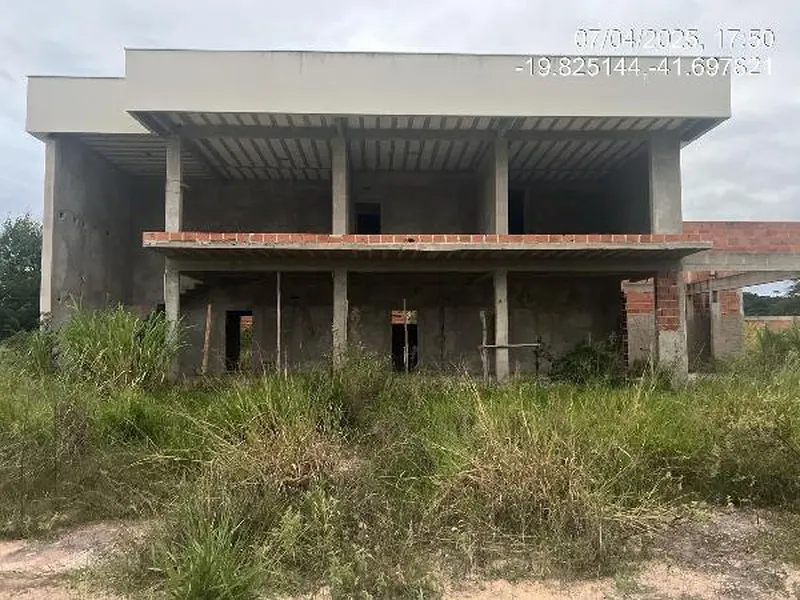 Casa em Leilão Extrajudicial