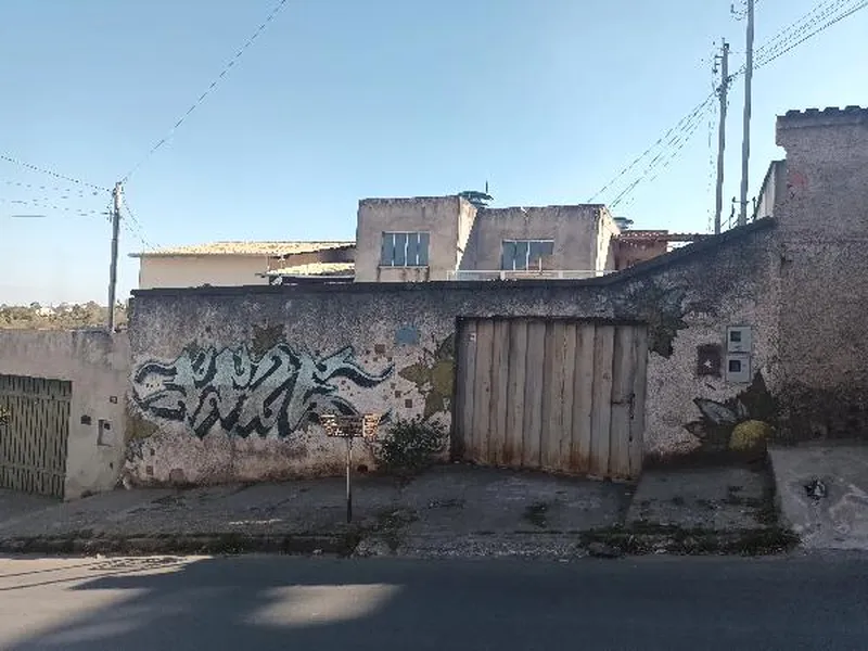 Casa em Leilão Extrajudicial