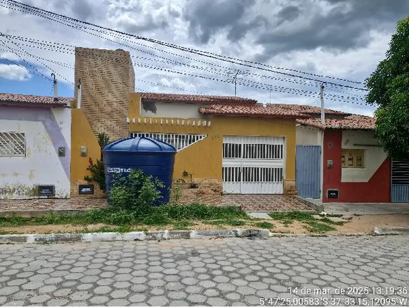 Casa em Leilão Extrajudicial