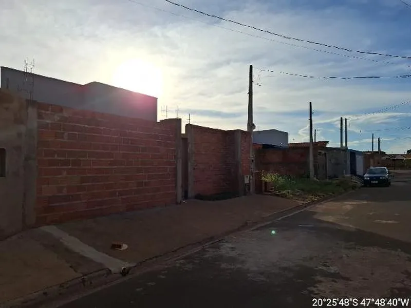Casa em Leilão Extrajudicial