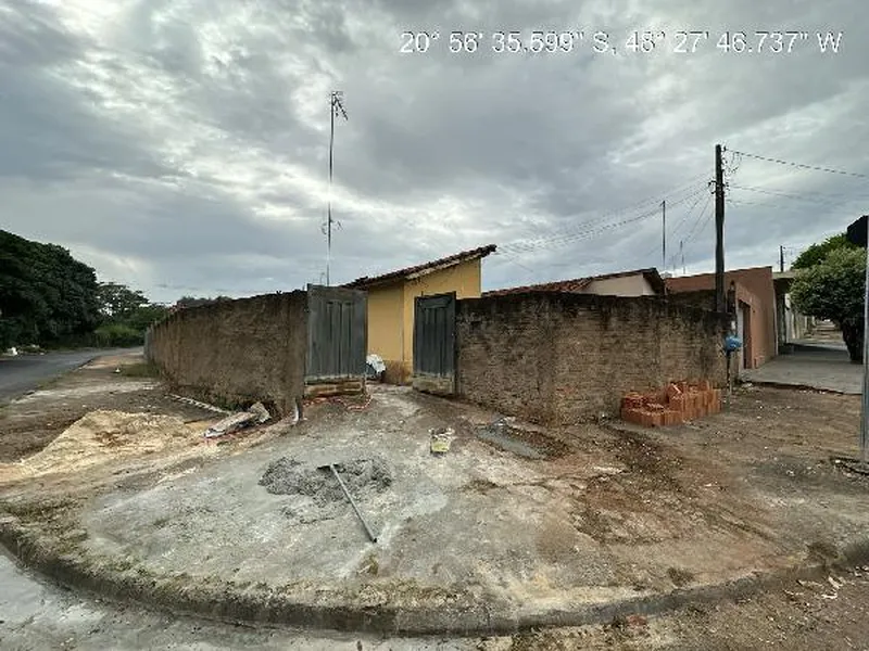 Casa em Leilão Extrajudicial