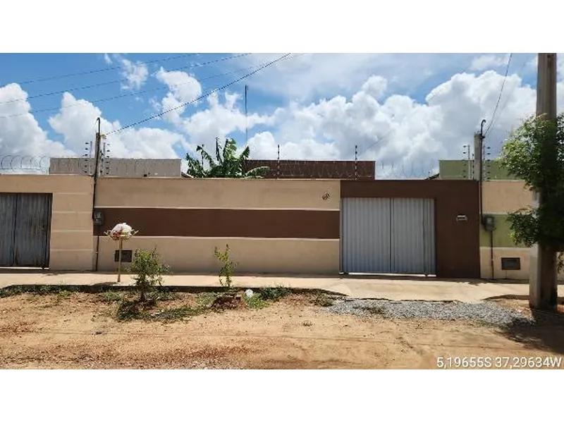 Casa em Leilão Extrajudicial