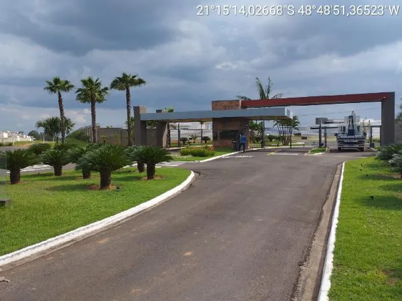 Terreno em Leilão Extrajudicial
