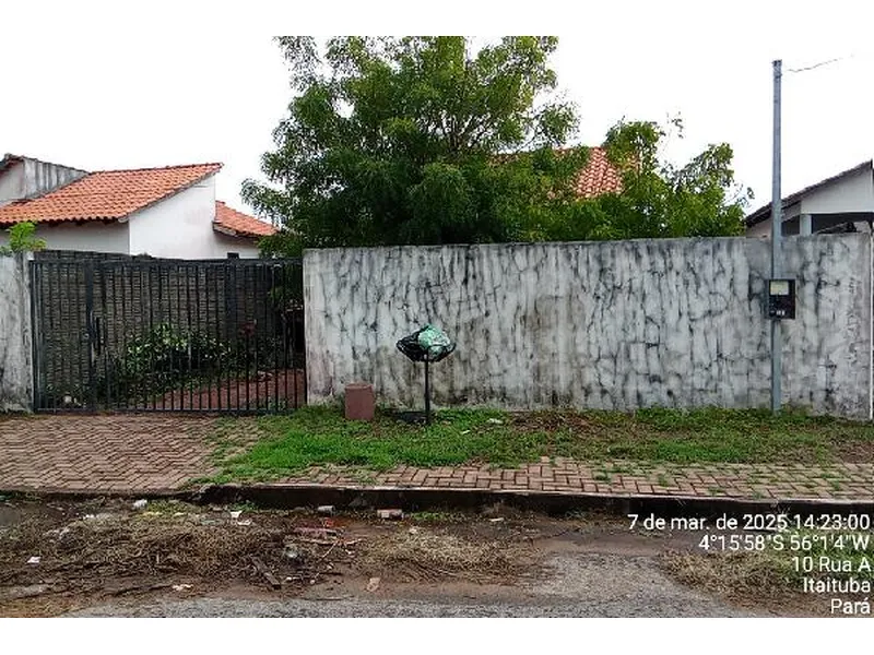 Casa em Leilão Extrajudicial