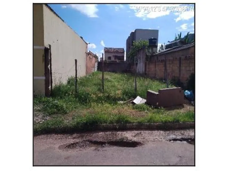 Terreno em Licitação