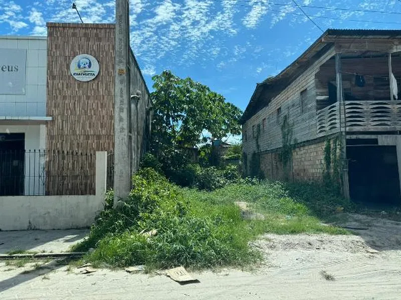 Terreno em Licitação