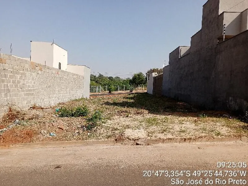 Terreno em Licitação