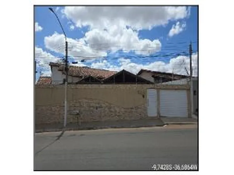 Casa em Licitação