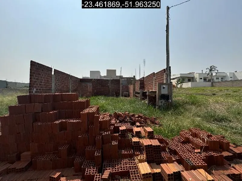 Terreno em Licitação