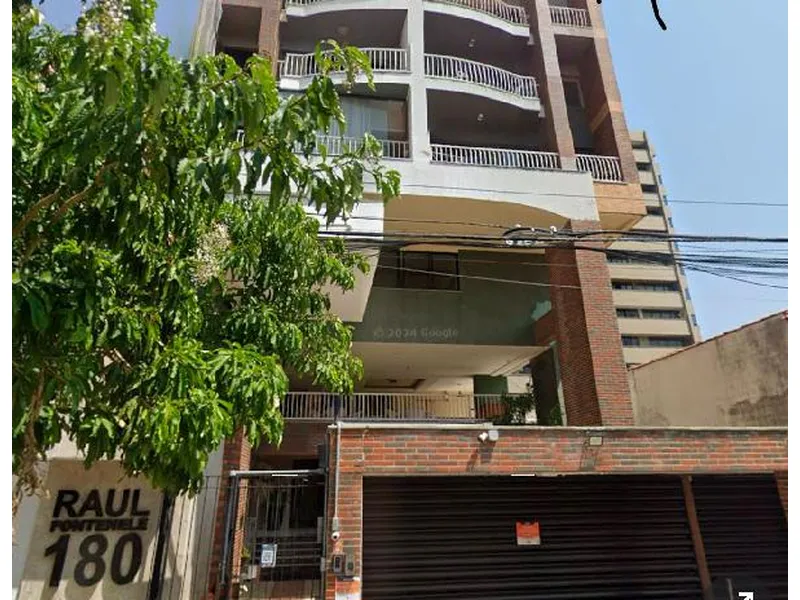 Apartamento em Licitação