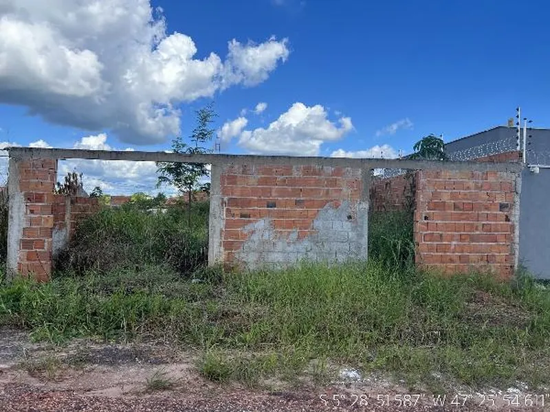 Terreno em Licitação