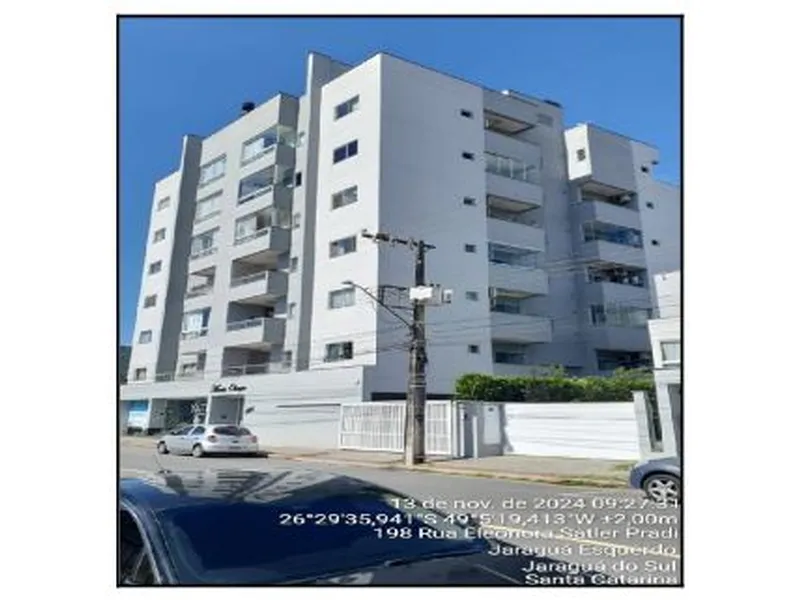 Apartamento em Licitação