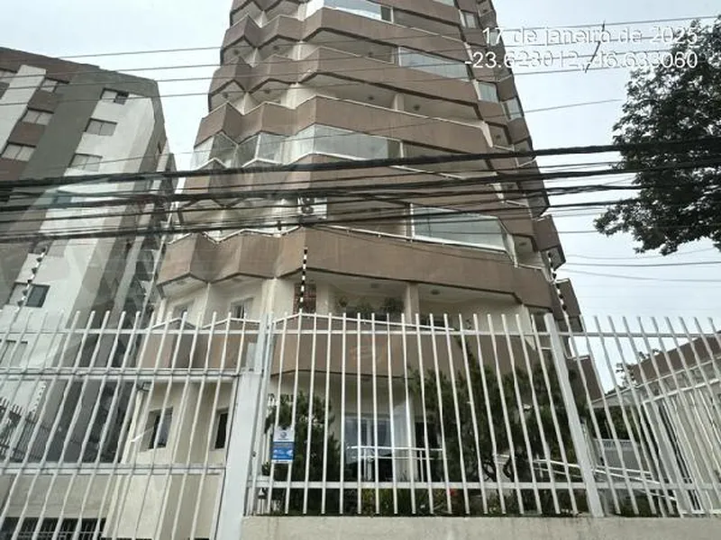 Apartamento em Licitação