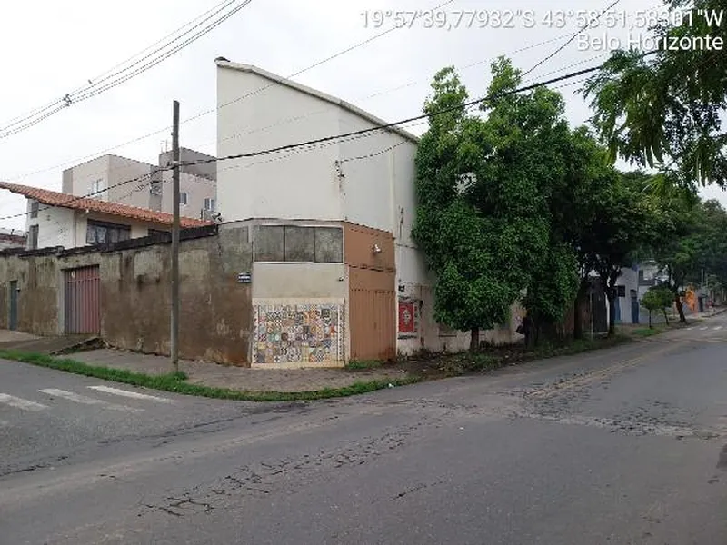 Comercial em Leilão Extrajudicial