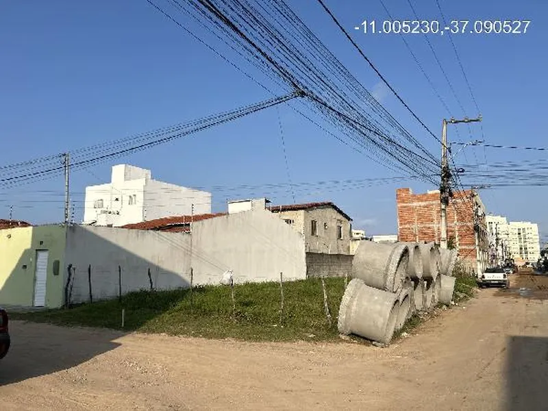 Terreno em Licitação