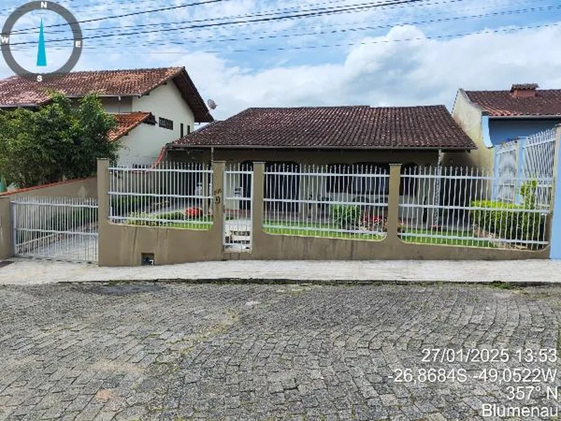Casa em Leilão Extrajudicial