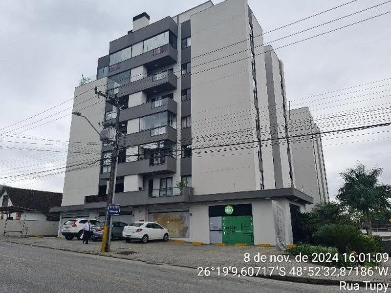 Apartamento em Licitação