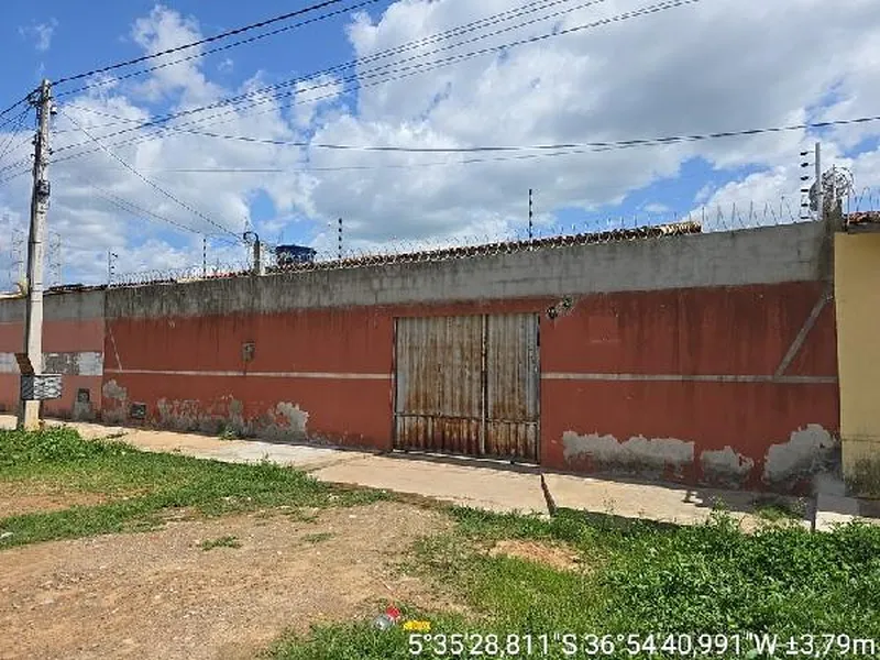 Casa em Leilão Extrajudicial