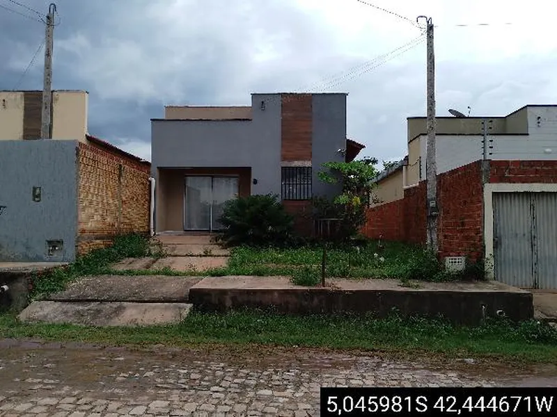 Casa em Leilão Extrajudicial