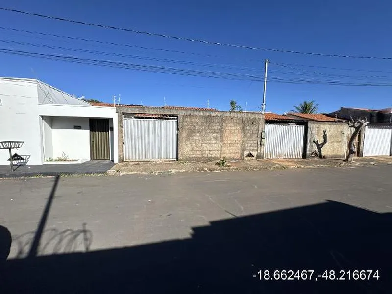 Casa em Leilão Extrajudicial