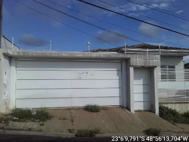 Casa em Leilão Extrajudicial