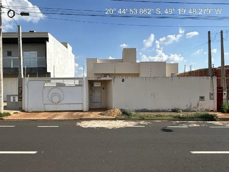 Casa em Leilão Extrajudicial