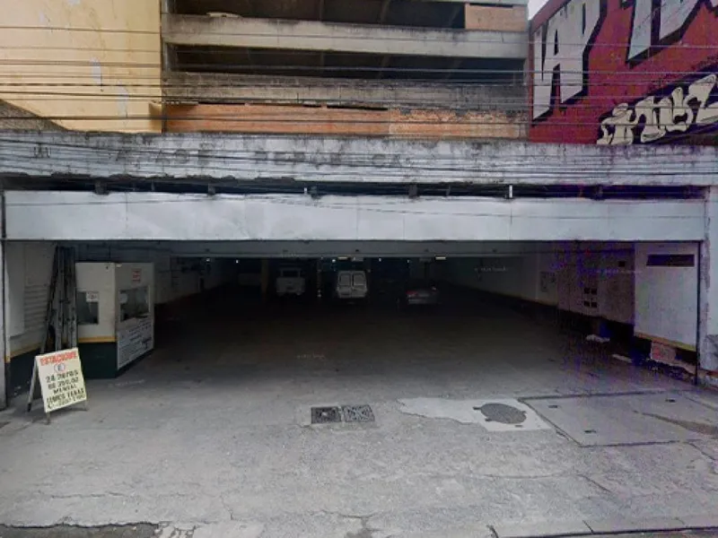 Outros em leilão