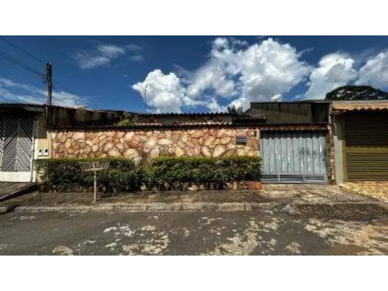 Casa em Leilão Extrajudicial