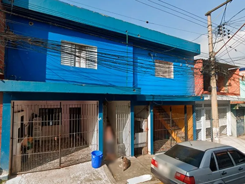 Outros em leilão