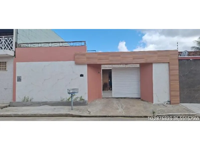 Casa em Leilão Extrajudicial