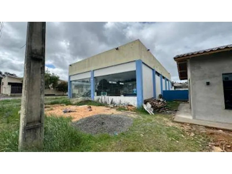 Galpao em leilão