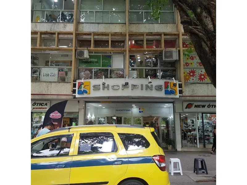Sala em leilão