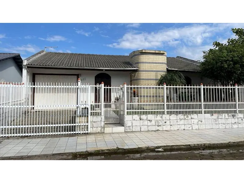 Casa em Leilão Extrajudicial