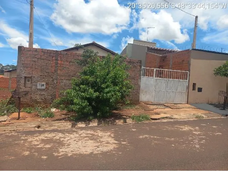 Prédio em Licitação