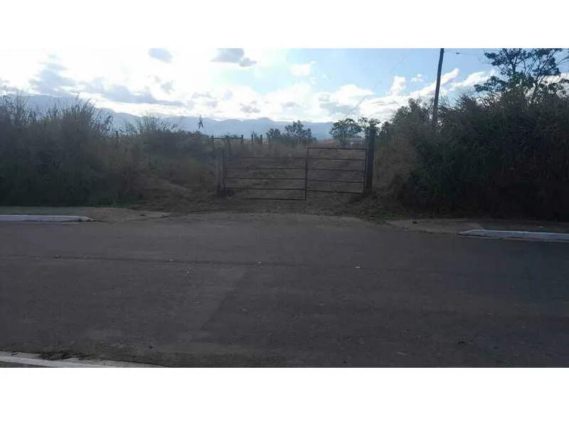 Terreno em leilão