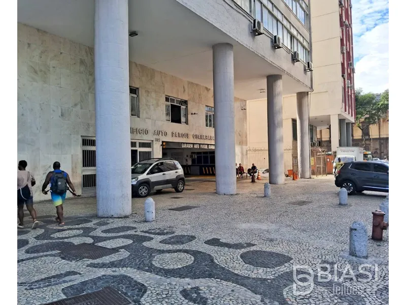 Sala em leilão