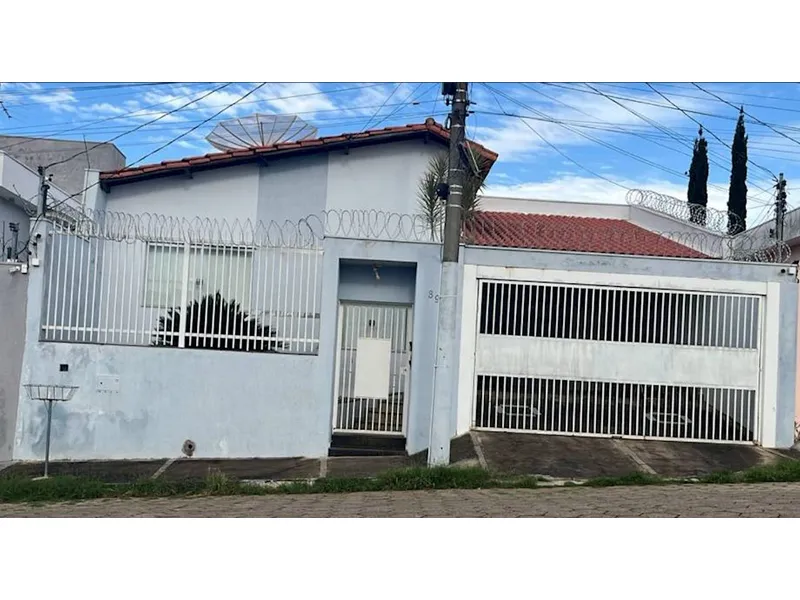Casa em Leilão Extrajudicial