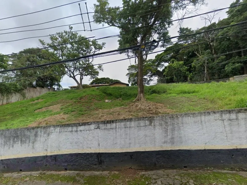 Terreno em leilão