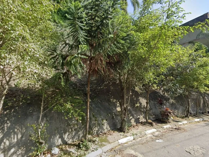Terreno em leilão