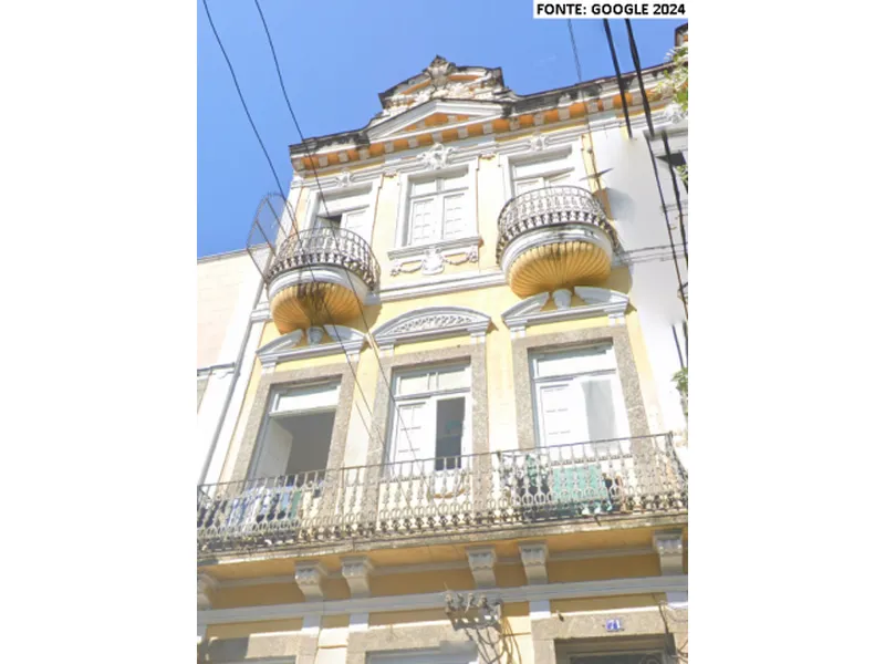 Outros em leilão