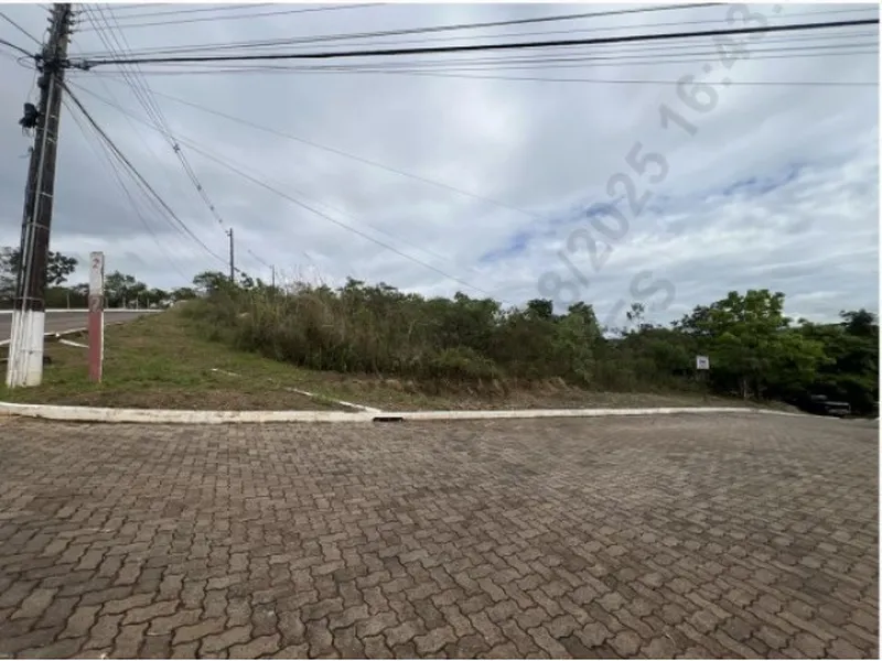 Terreno em leilão