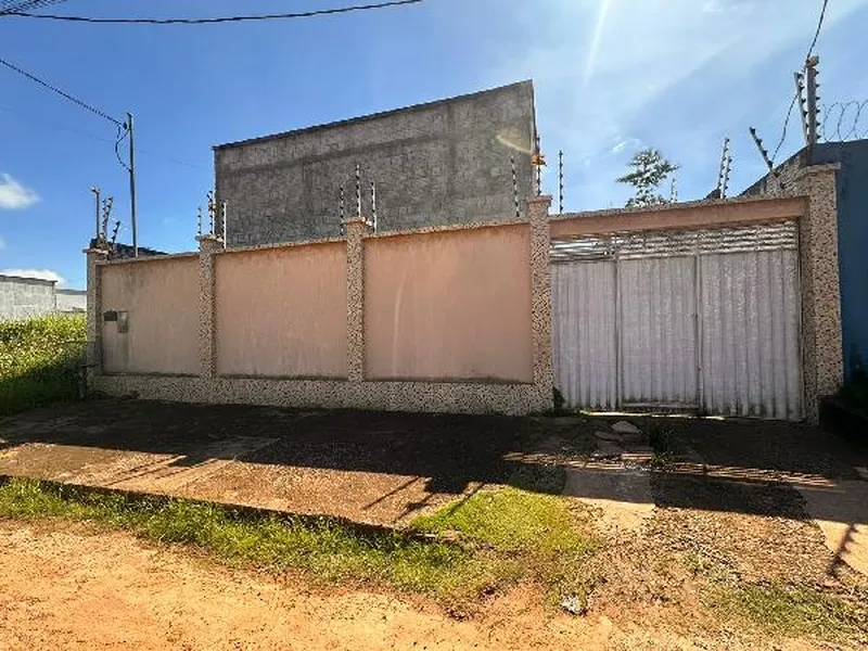 Casa em Leilão Extrajudicial