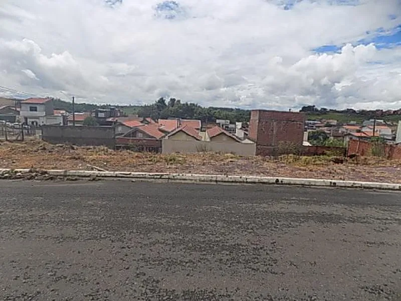 Terreno em Licitação