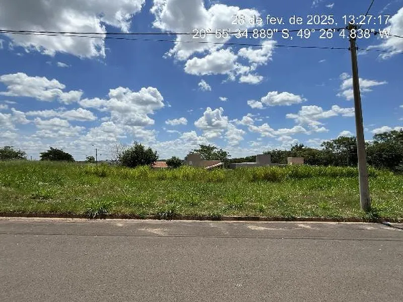 Terreno em Licitação