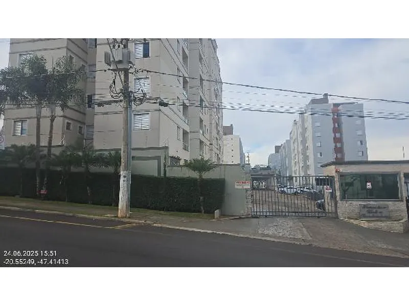 Apartamento em Leilão Extrajudicial