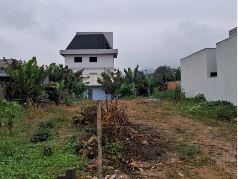 Terreno em leilão