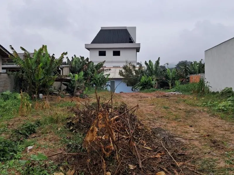 Terreno em leilão